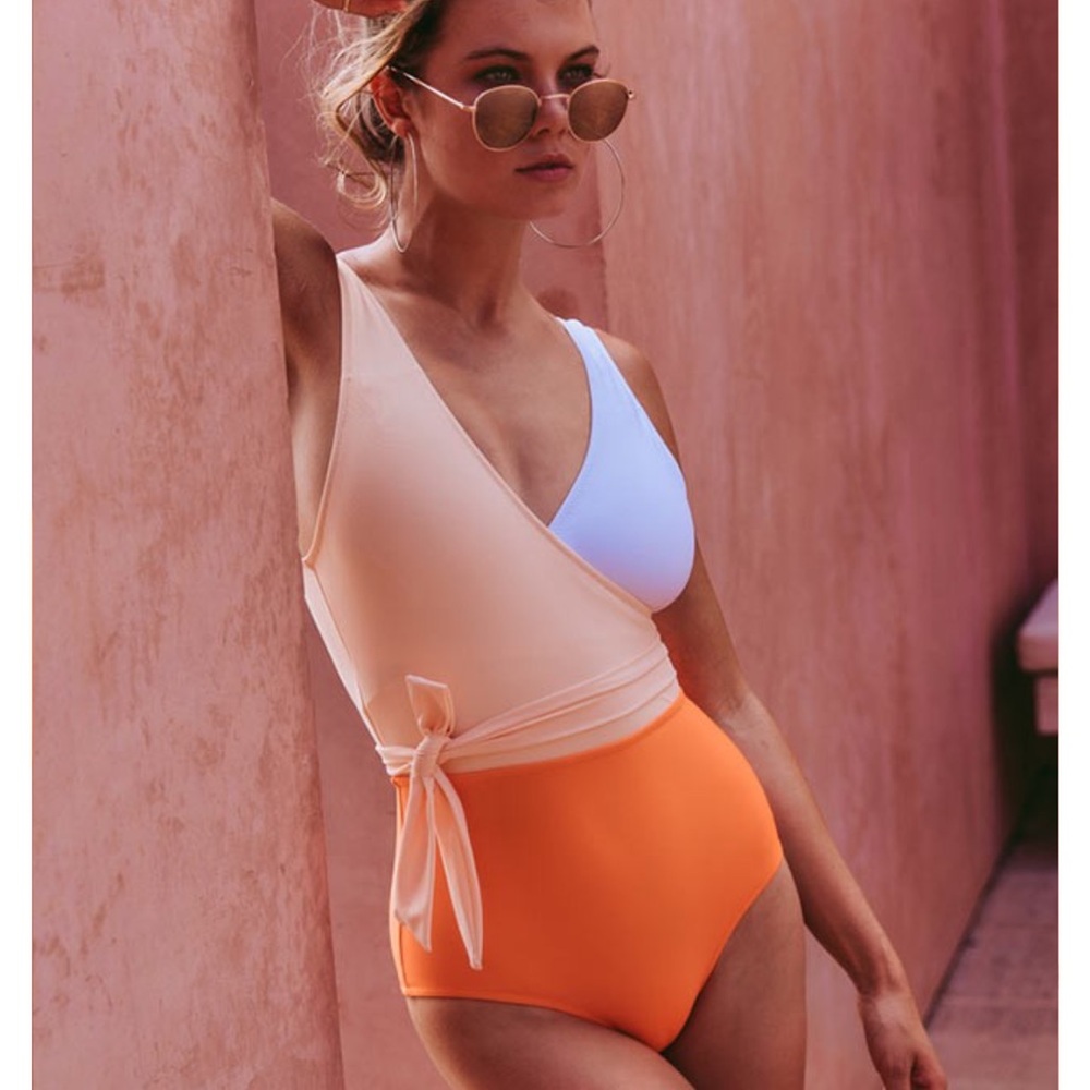 Aava one piece color block swimsuit XS
